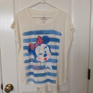 **5 for $25🌞**.  Disney Parks Tee